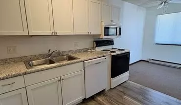 5 of 12 203 N 3rd Ave Apartment for rent in Huxley, IA