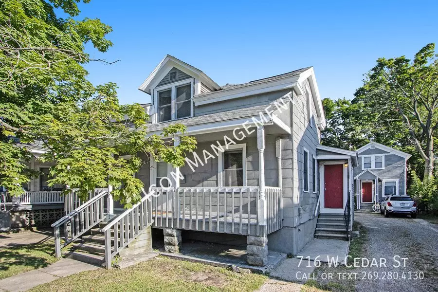 716 W Cedar St House for rent in Kalamazoo, MI