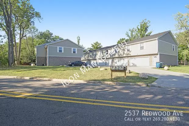 2555 Redwood Ave Apartment for rent in Kalamazoo, MI 2555 Redwood Ave Apartment for rent in Kalamazoo, MI