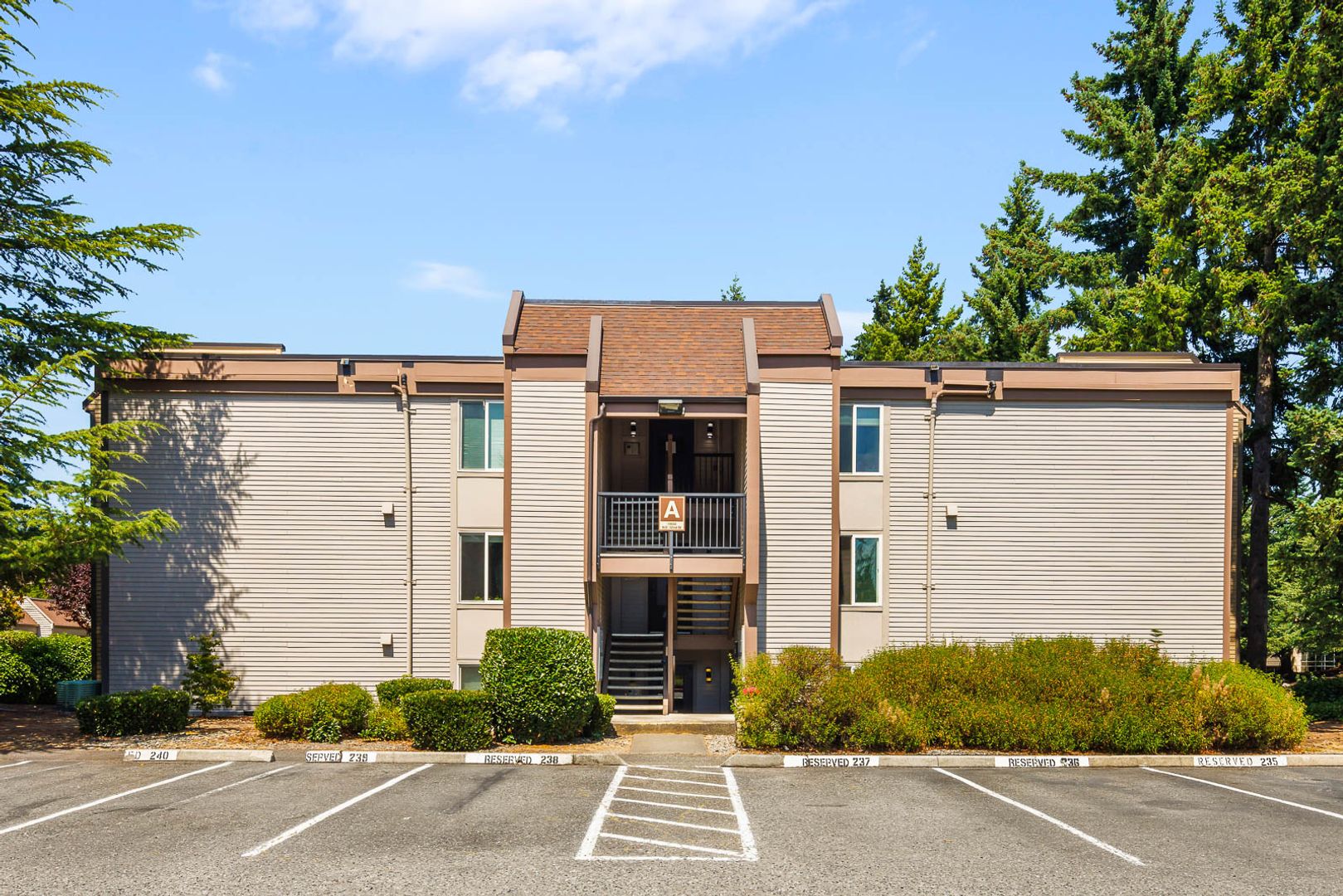 14650 NE 32nd St Apartment for rent in Bellevue, WA