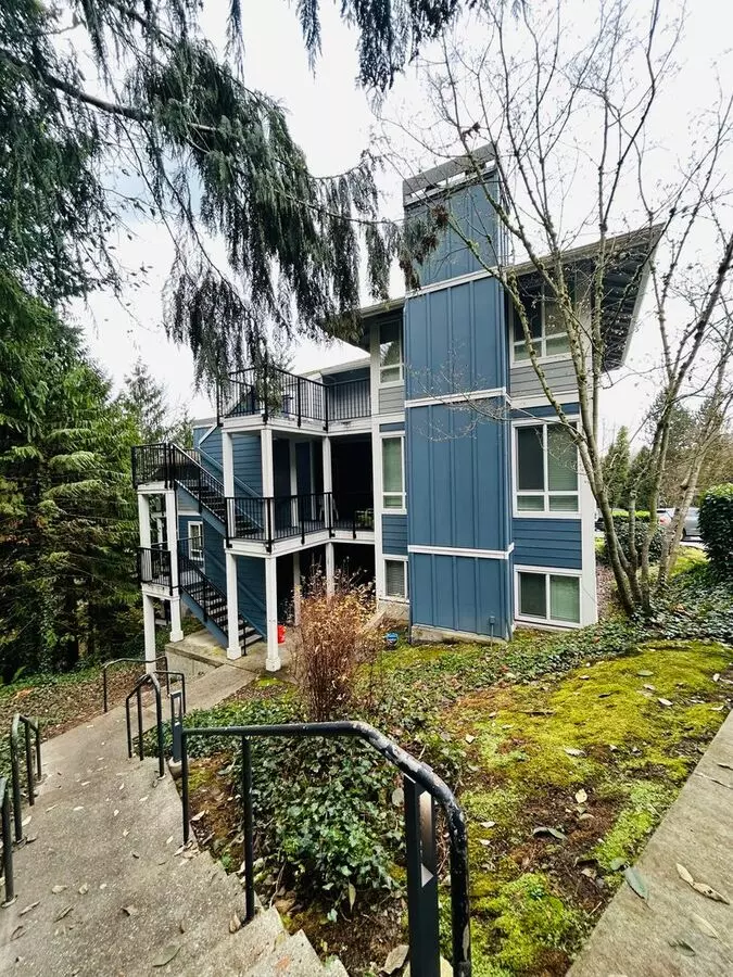 12019 NE 204th Pl Apartment for rent in Bothell, WA