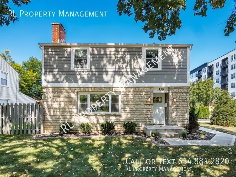 1430 Ashdowne Rd Upper House for rent in Upper Arlington, OH