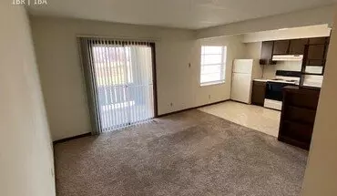 3 of 10 1423 SW Fairlawn Rd Apartment for rent in Topeka, KS