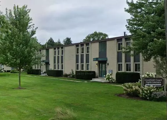 649 W Park Ave Unit Libertyville Apartment for rent in Libertyville, IL