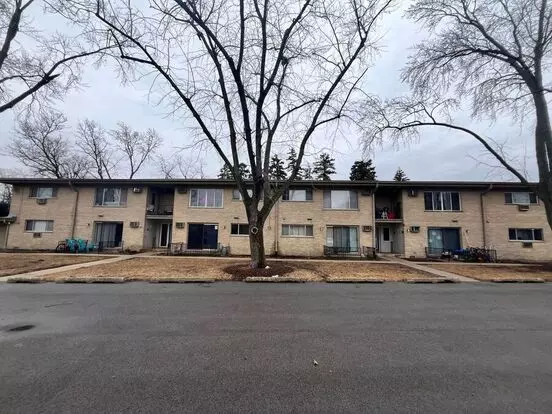 317 N Harvard Ave Apartment for rent in Villa Park, IL