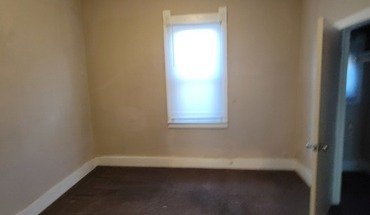 39 N Tacoma Ave Apartment for rent in Indianapolis, IN