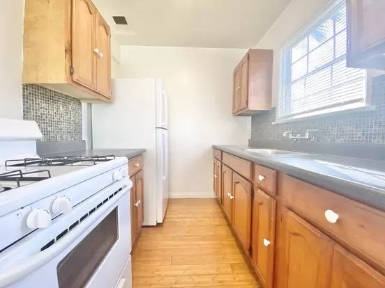 422 S Coronado St Apartment for rent in Los Angeles, CA