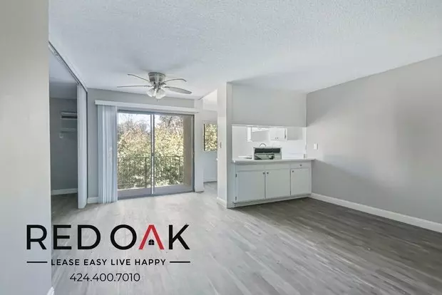 8614 Woodley Ave Apartment for rent in North Hills, CA