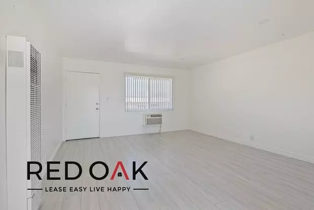 7915 Vineland Ave Apartment for rent in Sun Valley, CA