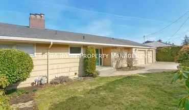3 of 27 4404 SW Council Crest Dr House for rent in Portland, OR