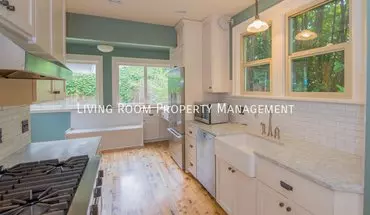 3 of 28 1417 NE Stanton St House for rent in Portland, OR