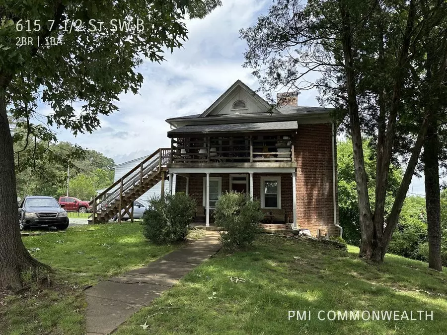 615 7 1/2 St Unit B SW Apartment for rent in Charlottesville, VA