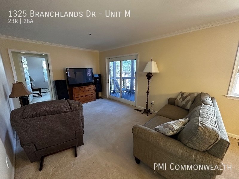 1325 Branchlands Dr Charlottesville, VA Apartment for Rent