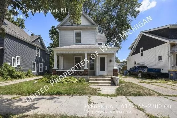 1352 Ashland Ave NE Apartment for rent in Grand Rapids, MI