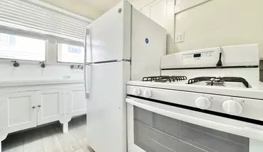 3 of 12 1121 1/2 Appleton St Apartment for rent in Long Beach, CA