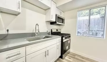 3 of 7 477 E Foothill Apartment for rent in Pomana, CA