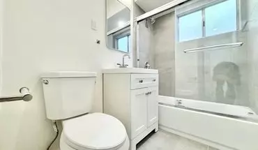 5 of 7 477 E Foothill Apartment for rent in Pomana, CA