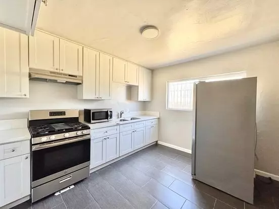 10910 S Avalon Blvd Apartment for rent in Los Angeles, CA