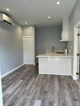 322 E Esther St Apartment for rent in Long Beach, CA