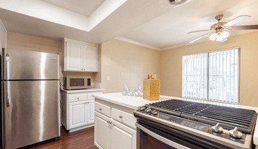 861 Glencliff St Apartment for rent in La Habra, CA