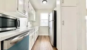2 of 11 14637 Calvert St Apartment for rent in Van Nuys, CA