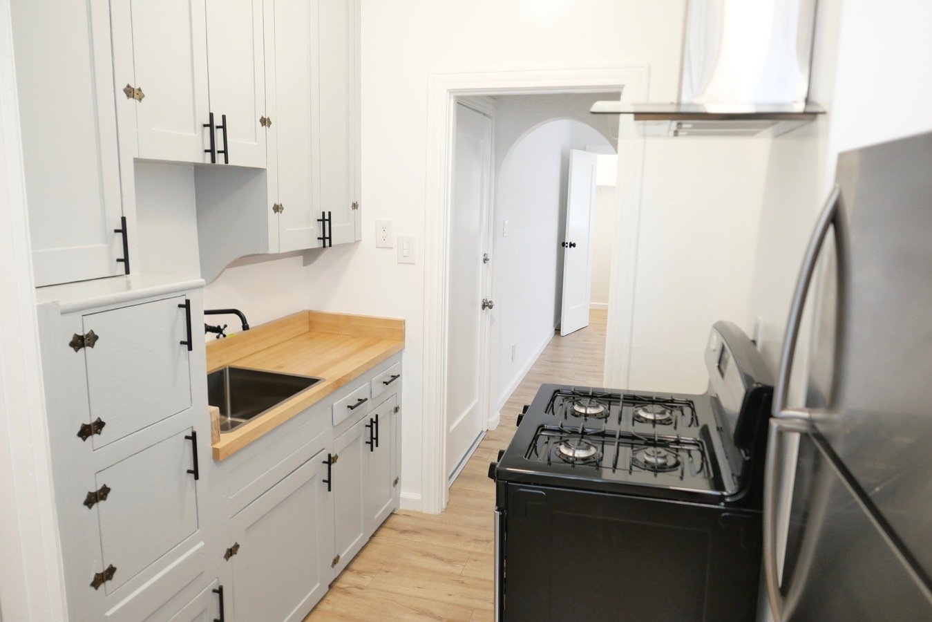 2617 S Victoria Ave Los Angeles, CA Apartment for Rent