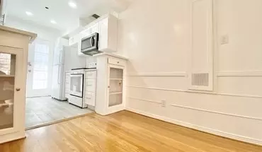 2 of 15 631 Ridgeley Dr Apartment for rent in Los Angeles, CA