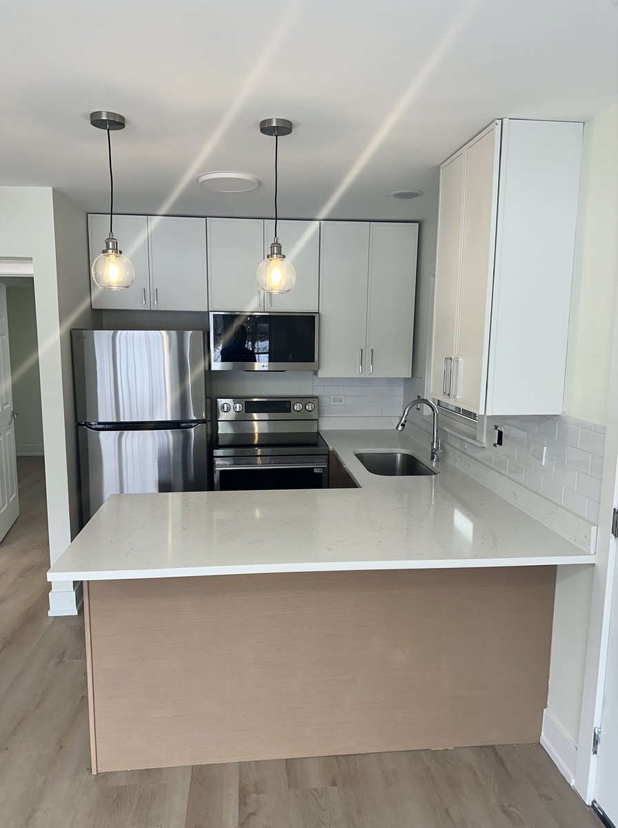 6123 N Ravenswood Ave Chicago, IL Apartment for Rent