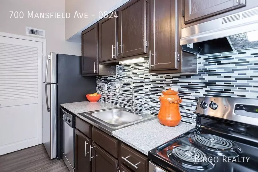 700 Mansfield Ave Apartment for rent in Pittsburgh, PA