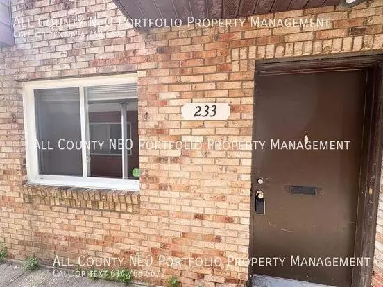 233 Hamilton Ave Apartment for rent in Columbus, OH