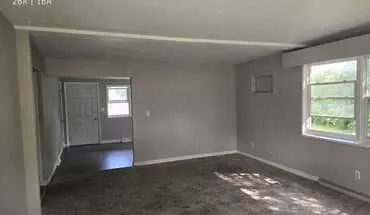 2 of 15 993 E Michigan Ave Apartment for rent in Battle Creek, MI