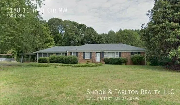 1188 11th St Cir NW Apartment for rent in Hickory, NC