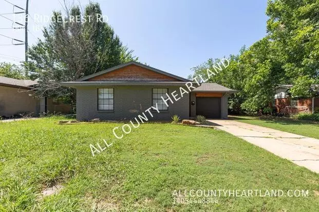 136 Ridgecrest Rd Apartment for rent in Edmond, OK
