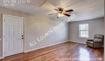 3 of 21 674 SW 12th St House for rent in Moore, OK