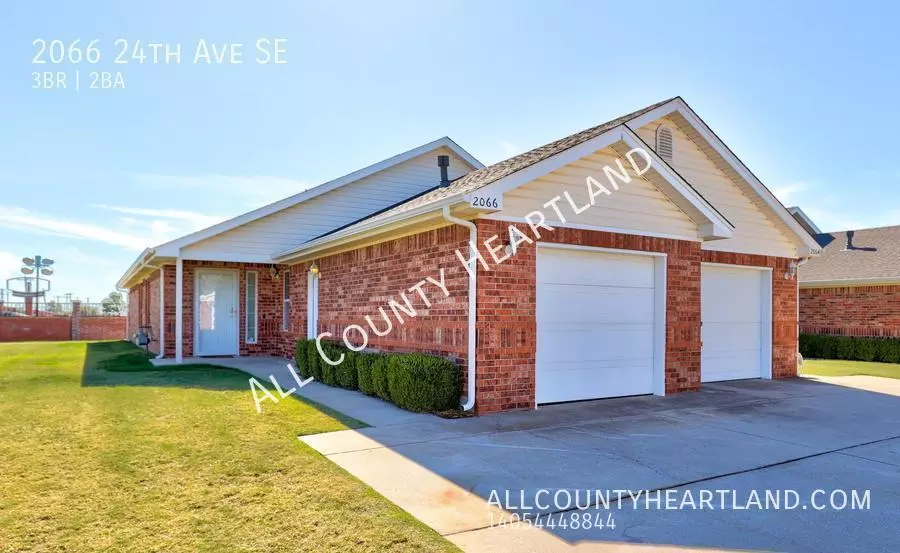 2066 24th Ave SE Apartment for rent in Norman, OK