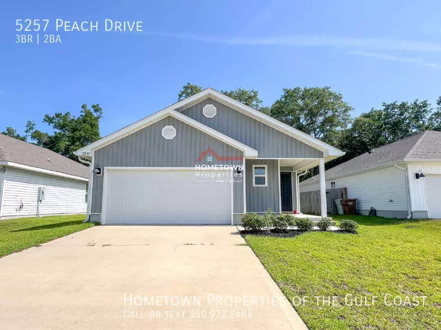 5257 Peach Dr House for rent in Pace, FL