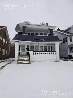 1547 Hillcrest Apartment for rent in Cleveland Heights, OR