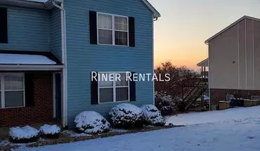 2 of 42 201- E Weeping Willow Ln House for rent in Bridgewater, VA