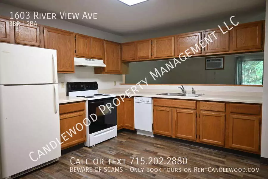 1603 River View Ave Apartment for rent in Stevens Point, WI