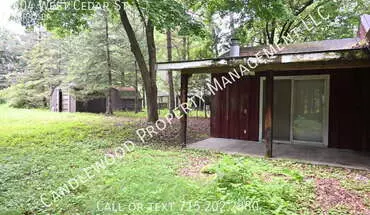 3 of 17 404 W Cedar St House for rent in Stevens Point, WI