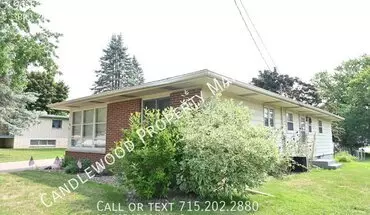 2 of 54 911 N Chestnut Ave House for rent in Marshfield, WI