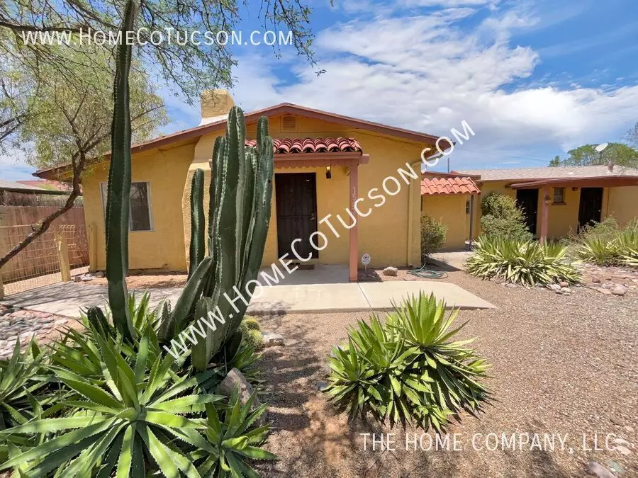 1507 E Blacklidge Dr Unit 4 House for rent in Tucson, AZ