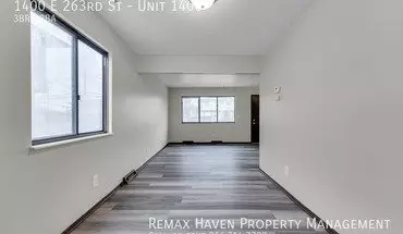 3 of 27 1402 E 263Rd St Apartment for rent in Euclid, OH