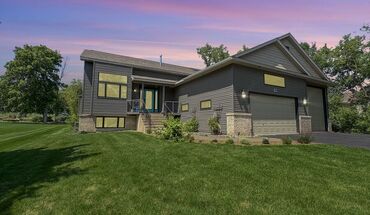 717 Ashley Dr Apartment for rent in Chaska, MN