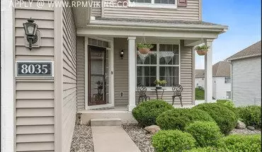3 of 28 8035 Spring Lake Ln House for rent in Shakopee, MN