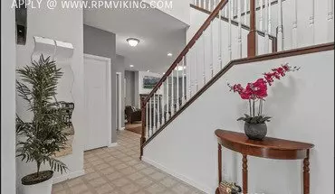 4 of 28 8035 Spring Lake Ln House for rent in Shakopee, MN