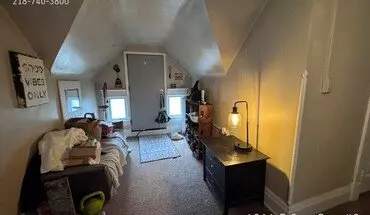 4 of 7 1911 E 3Rd St Apartment for rent in Duluth, MN