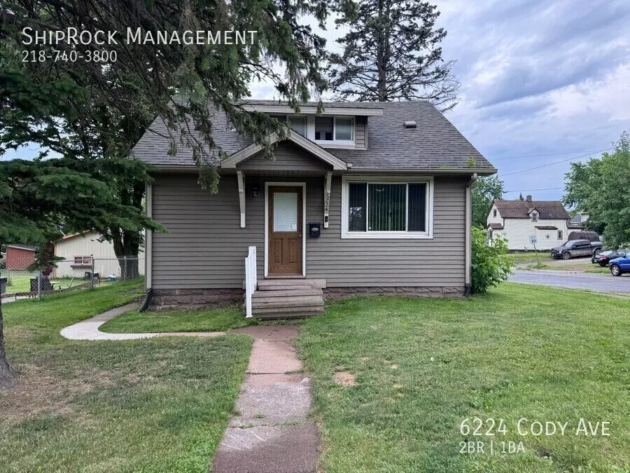 6224 Cody Ave House for rent in Duluth, MN
