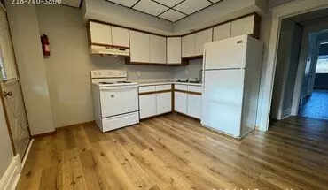 5 of 9 2106 W 3rd Apartment for rent in Duluth, MN