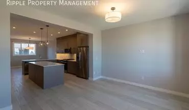 2 of 33 253 Creekside Dr Apartment for rent in Calgary, AB